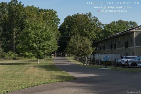 128 Vineyard Avenue 106 Highland NY 12528