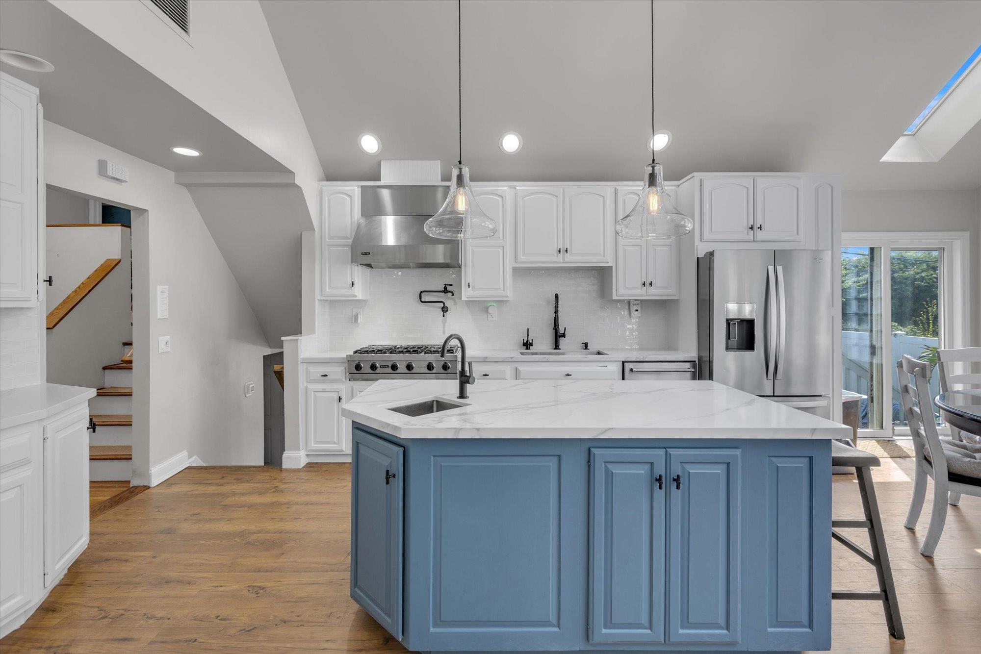 20 Village Road, Syosset, New York image 16