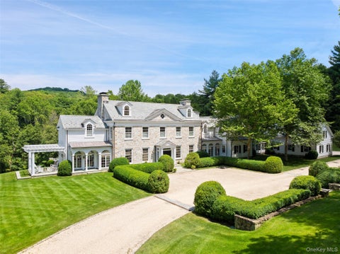 Homes For Sale - 336 Cantitoe Street<br/> Westchester County, Bedford Hills, NY 10507