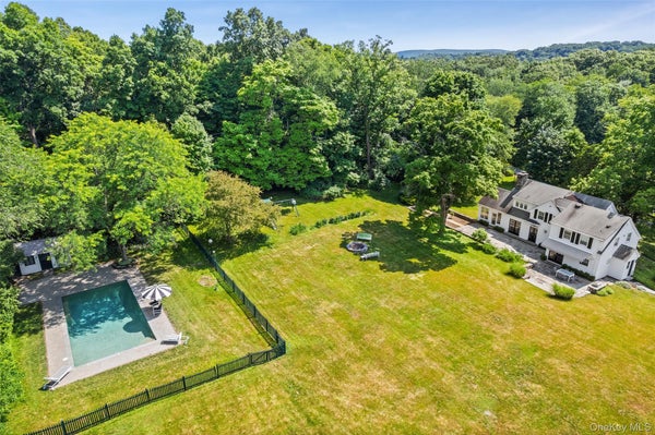 137 BOWAY RD, SOUTH SALEM, NY 10590 - Image 16e9df67e5f3f4a082bba84de4f6f0c3/41777483