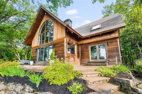 Tiny photo for 407 Boulevard, Kingston, NY 12401 (MLS # 911602)