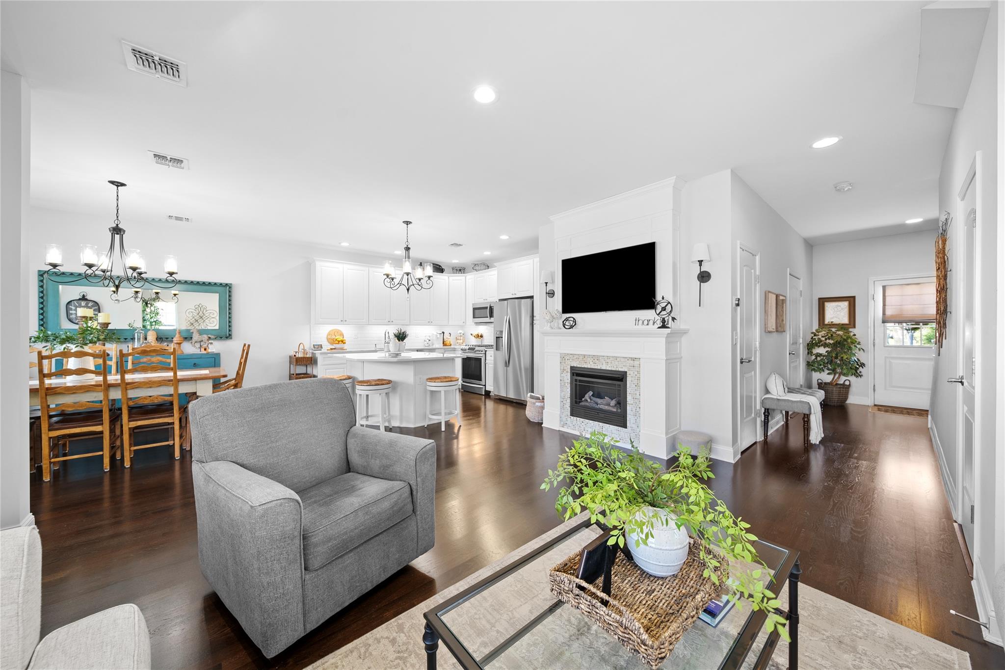133 Rosebud Court, Patchogue, New York image 12