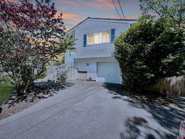10 Brushwood Drive, Shirley, New York image 4