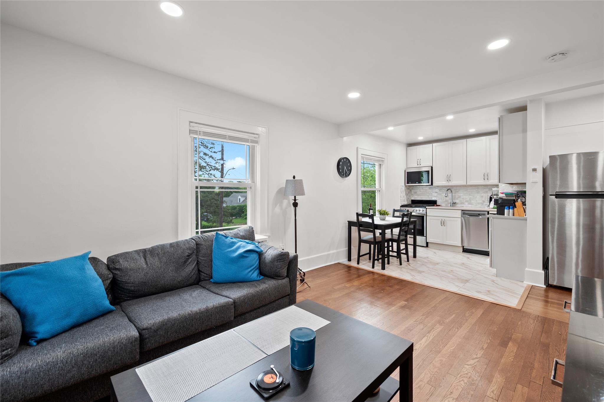 Rental Property at Webster Rd 2, Scarsdale, New York - Bedrooms: 2 
Bathrooms: 1 
Rooms: 4  - $3,300 MO.