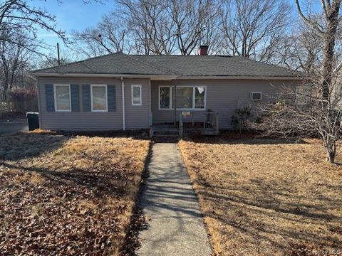 Photo of 94 Rosemary Lane, Centereach, NY 11720 (MLS # 951146)