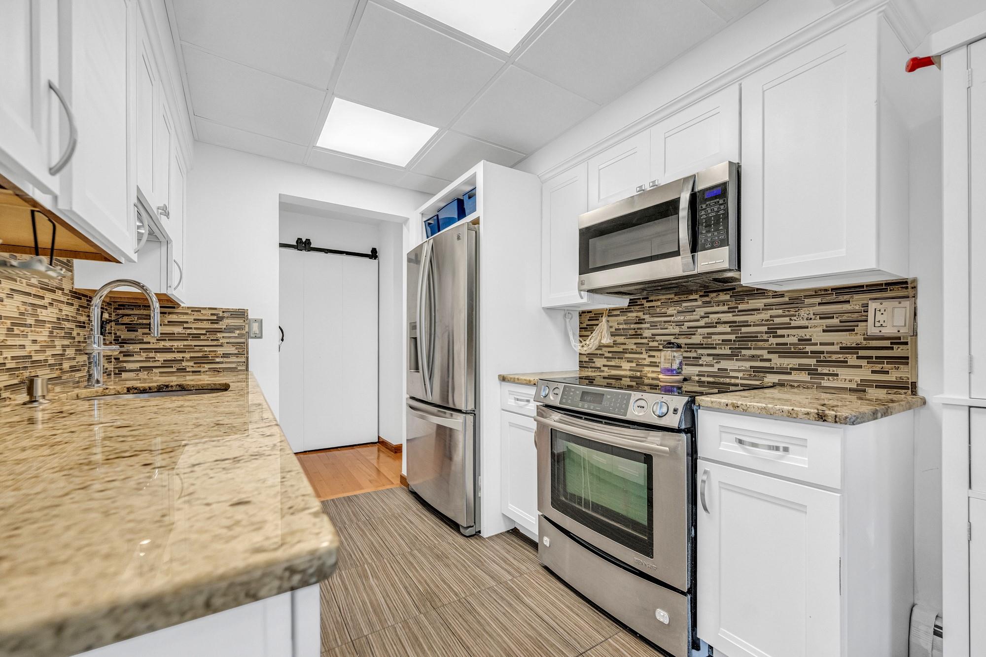 182 Sierra Vista Lane, Valley Cottage, New York image 11