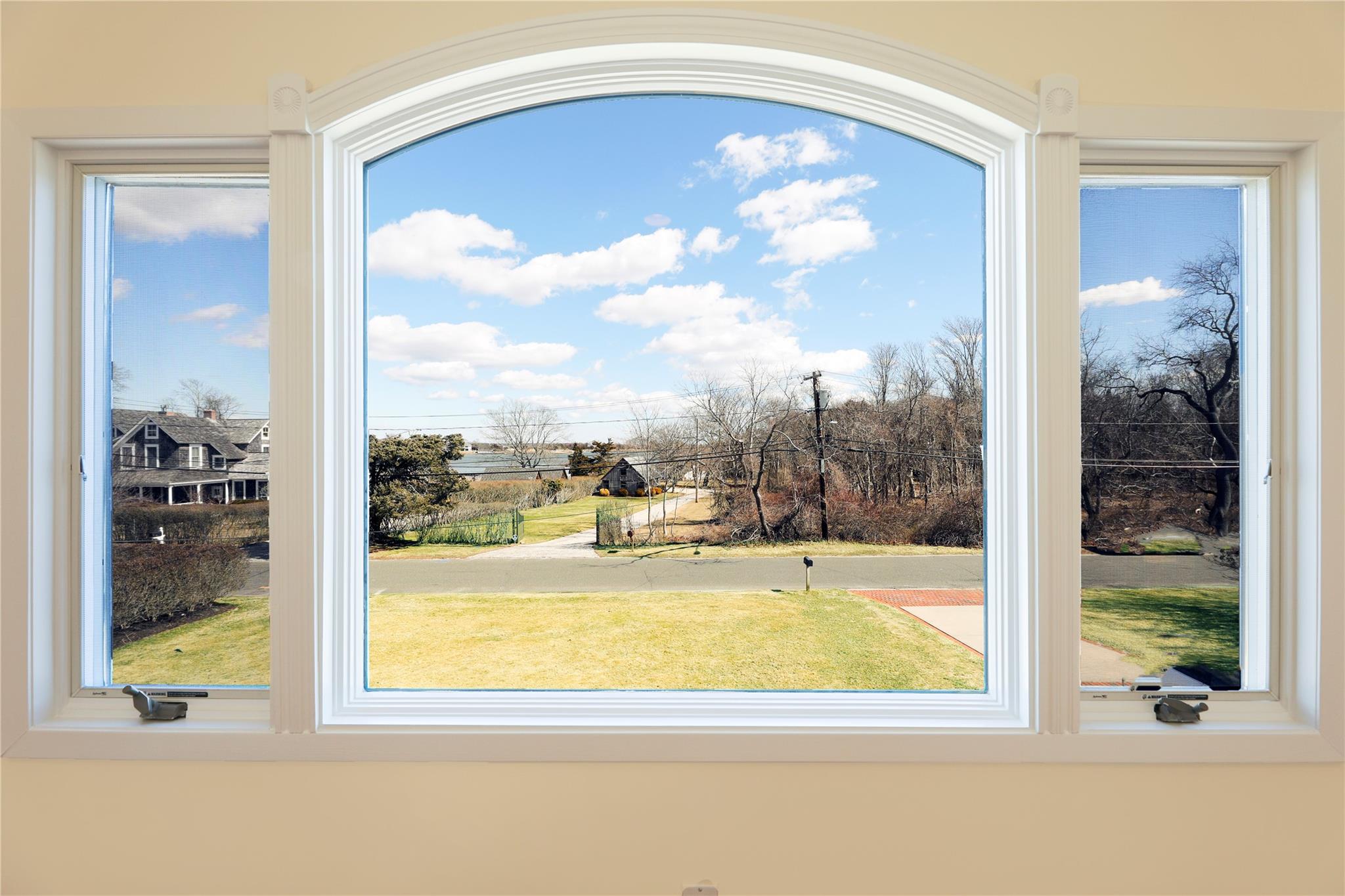 118 Paquatuck Avenue, East Moriches, New York image 30