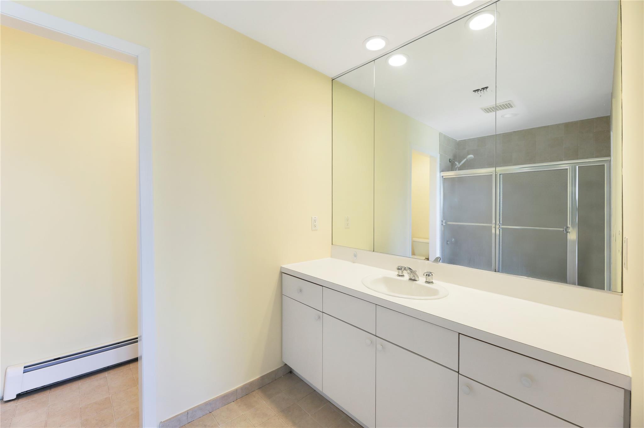 118 Paquatuck Avenue, East Moriches, New York image 33
