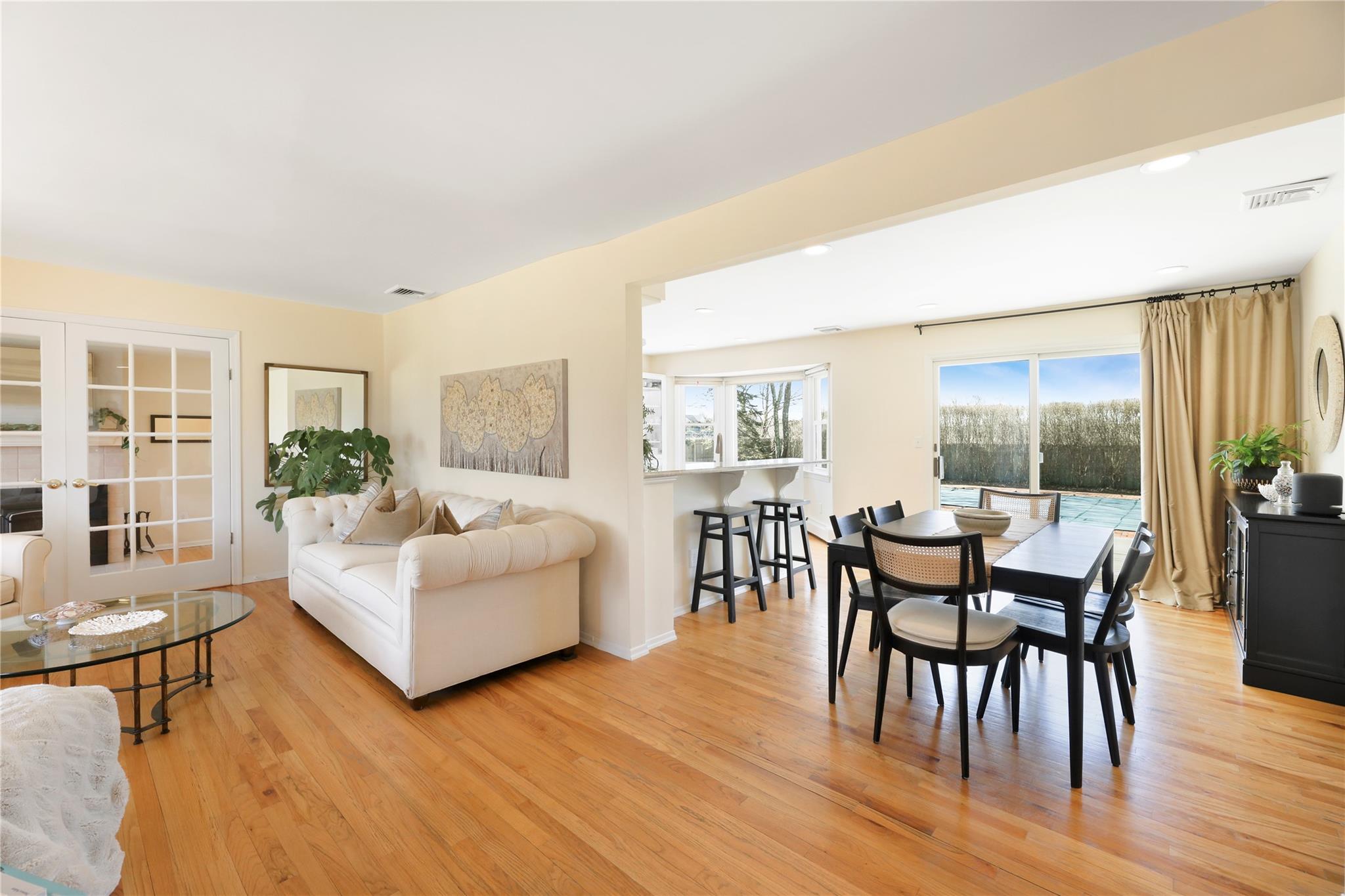 118 Paquatuck Avenue, East Moriches, New York image 11