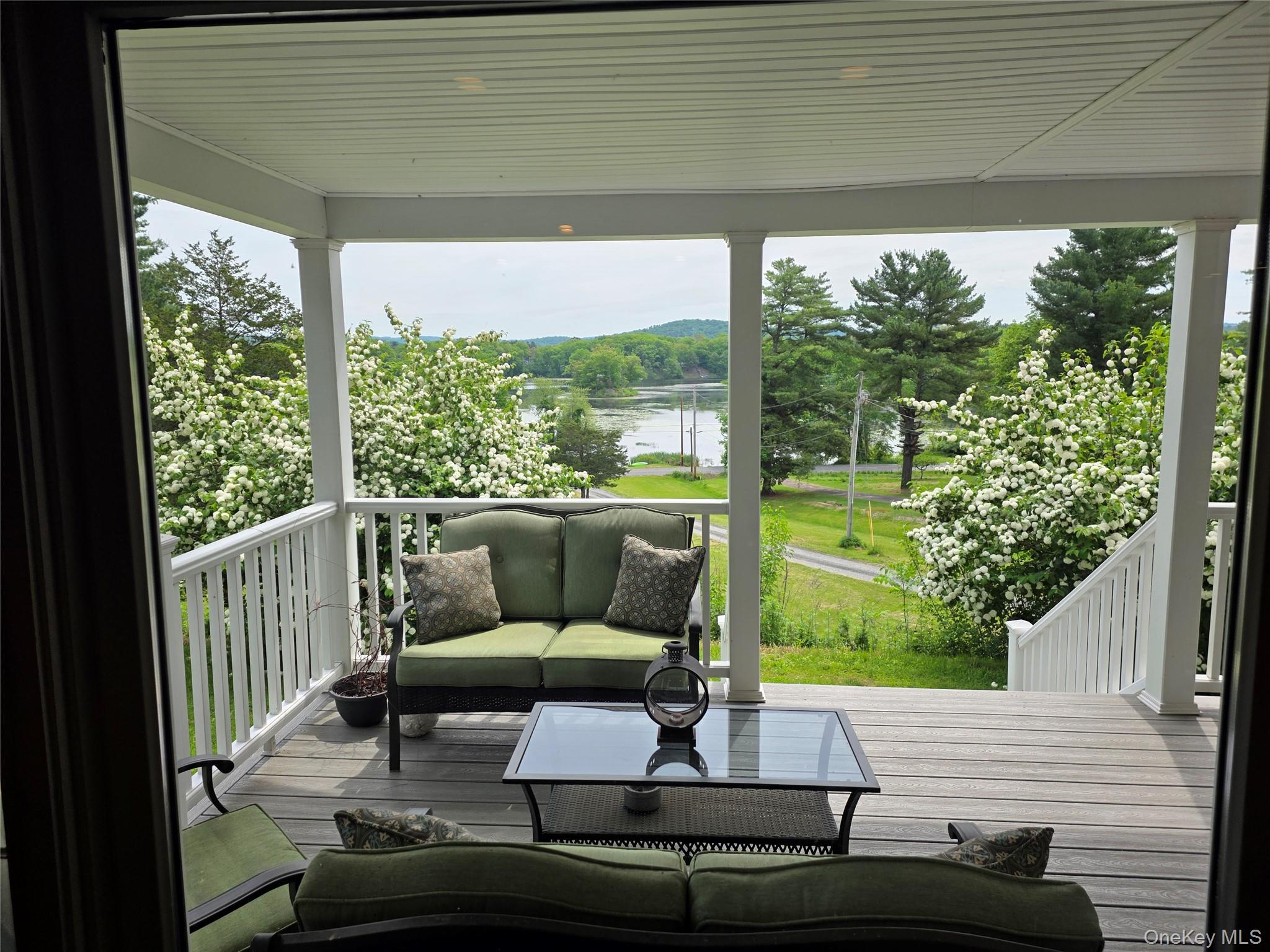 553 Lake Road