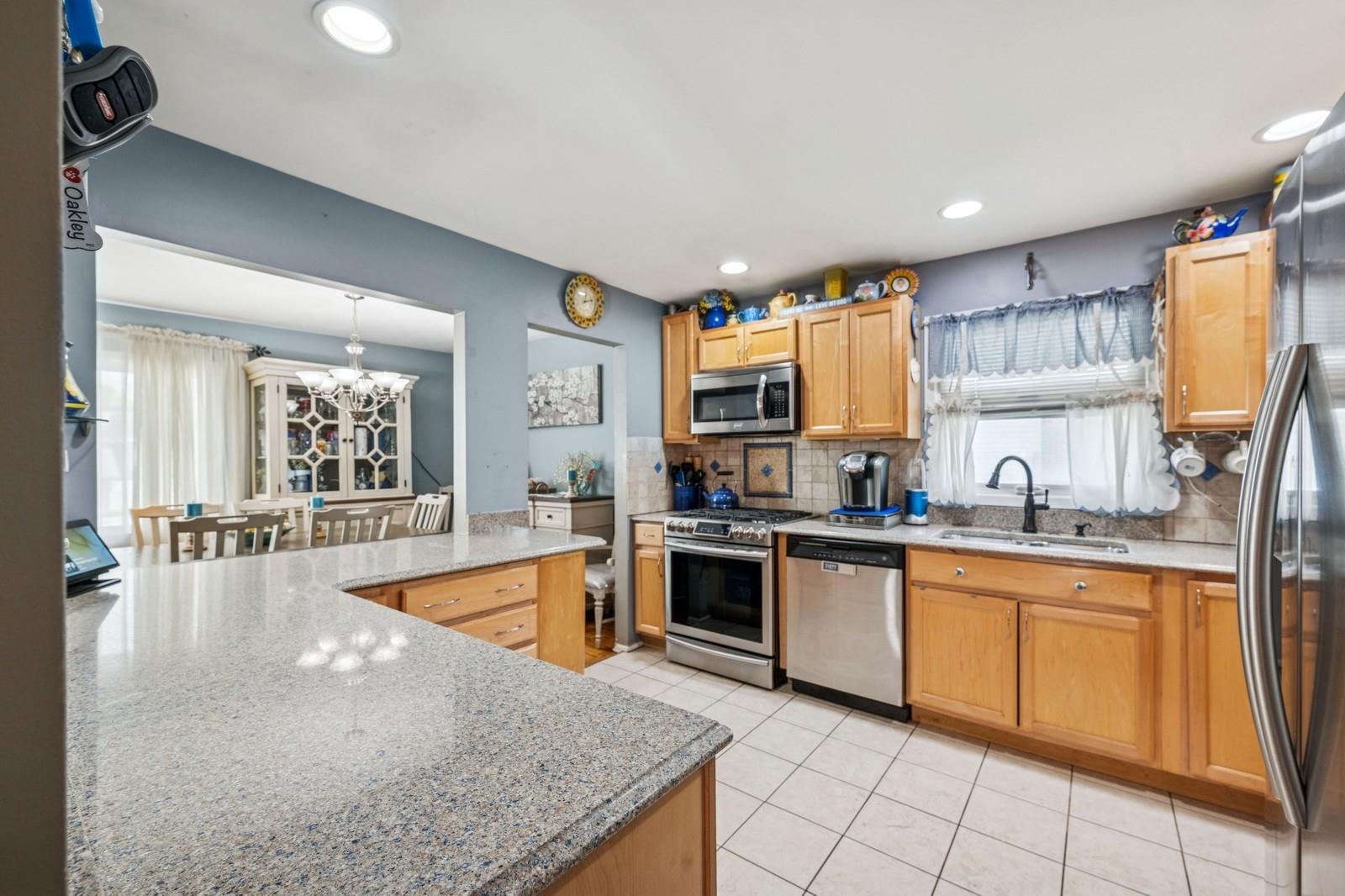 760 Silver Lake Place, Baldwin, New York image 16