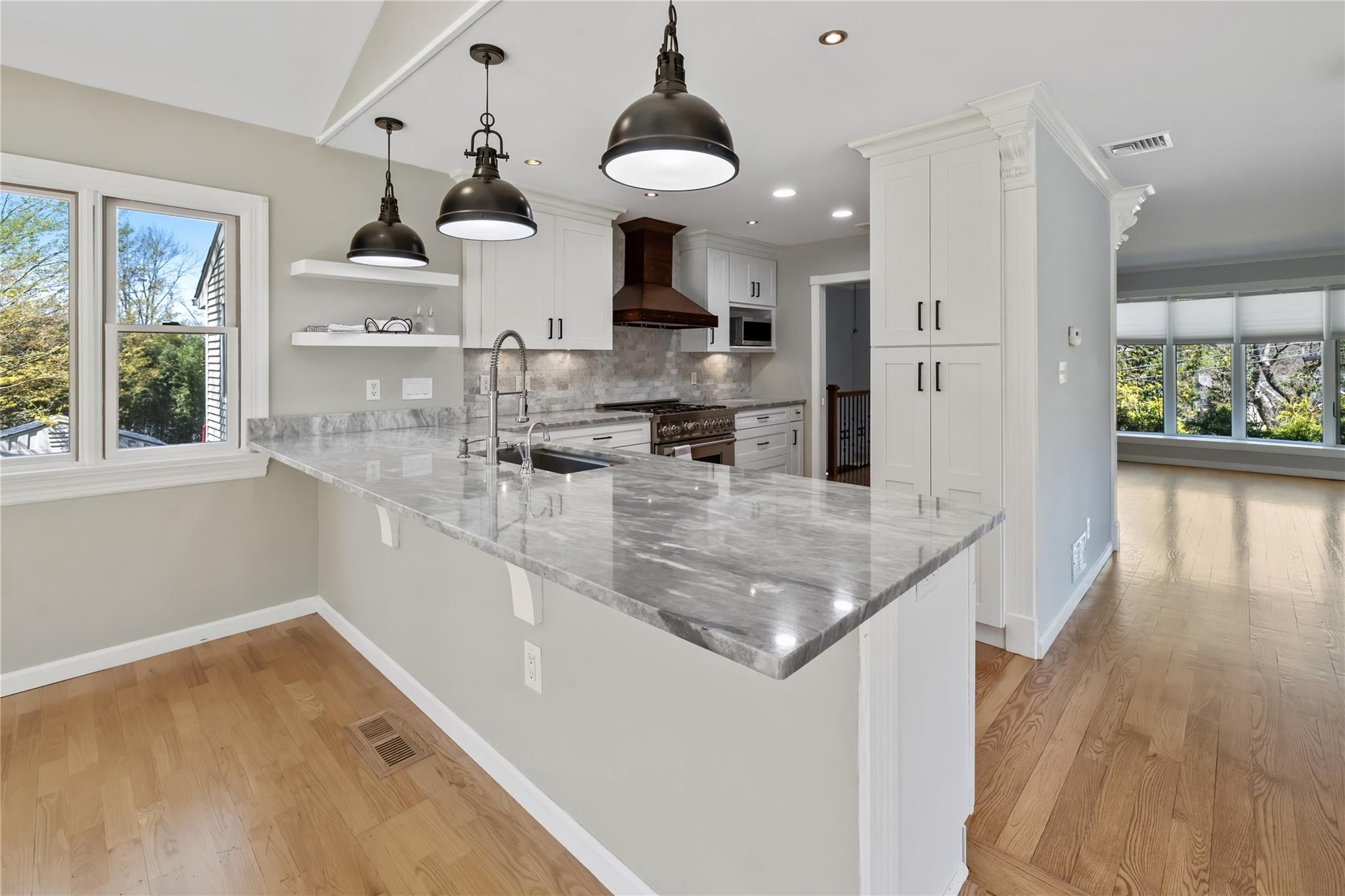 515 Oak Tree Road, Palisades, New York image 11