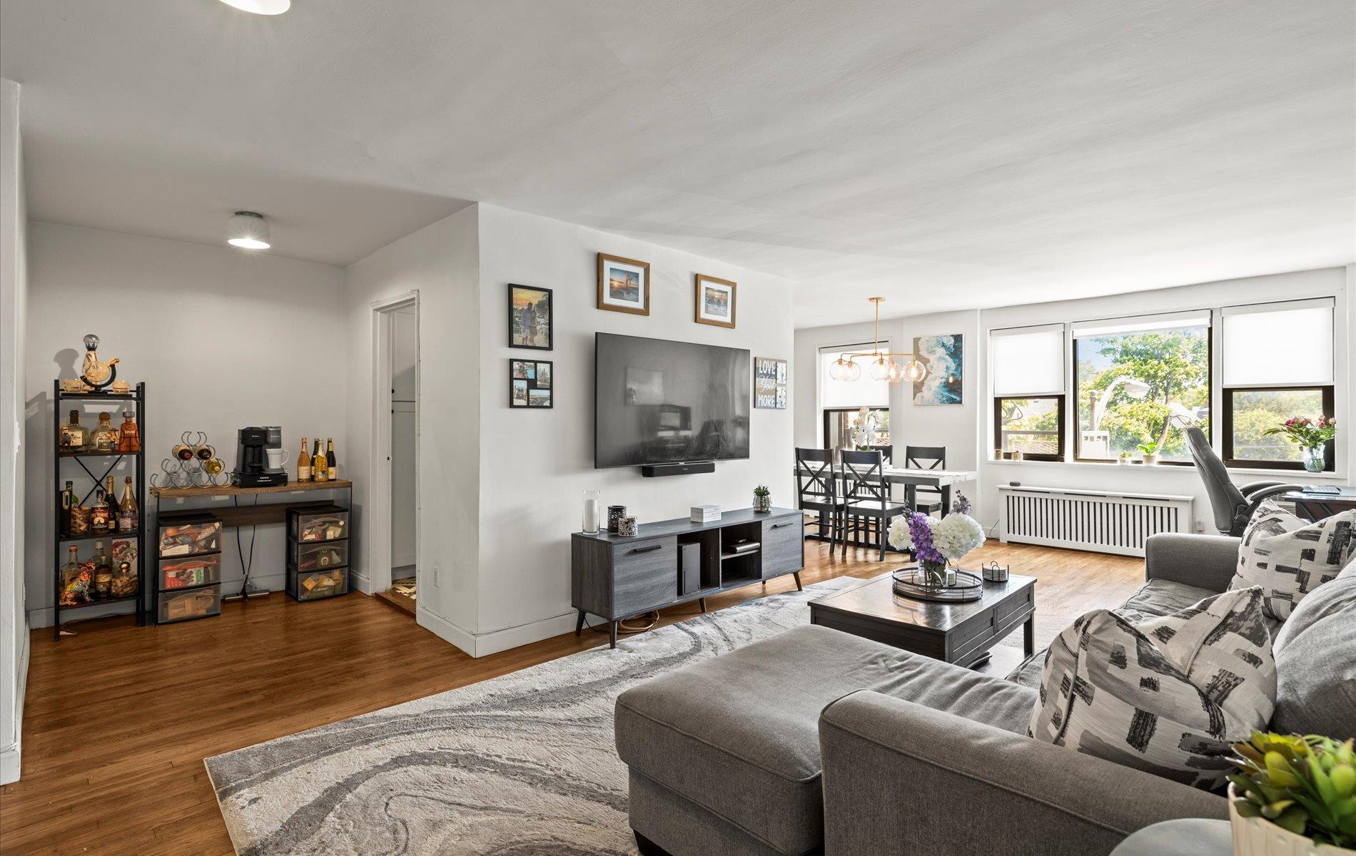 5 Birchwood Court #3N, Mineola, New York image 5