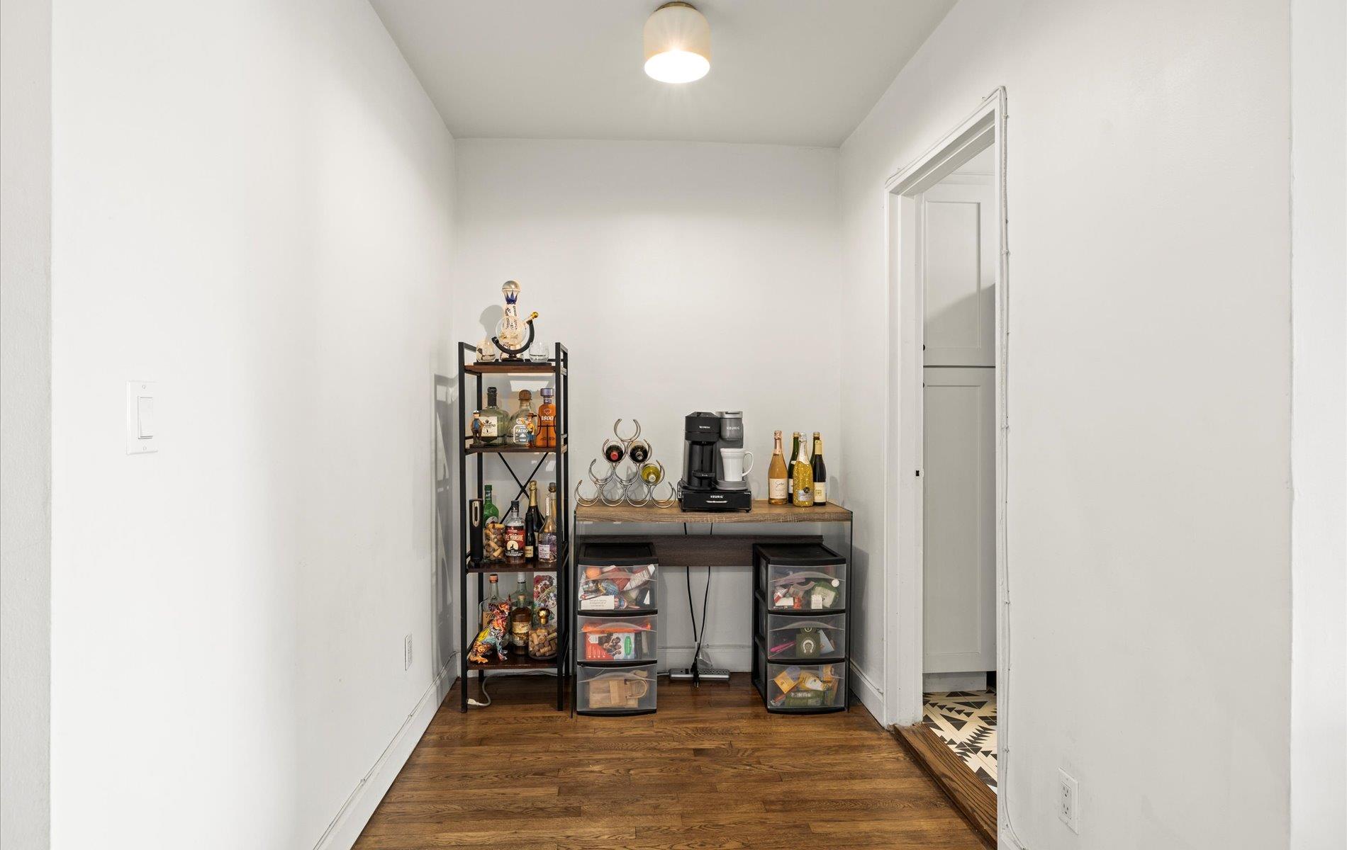 5 Birchwood Court #3N, Mineola, New York image 6