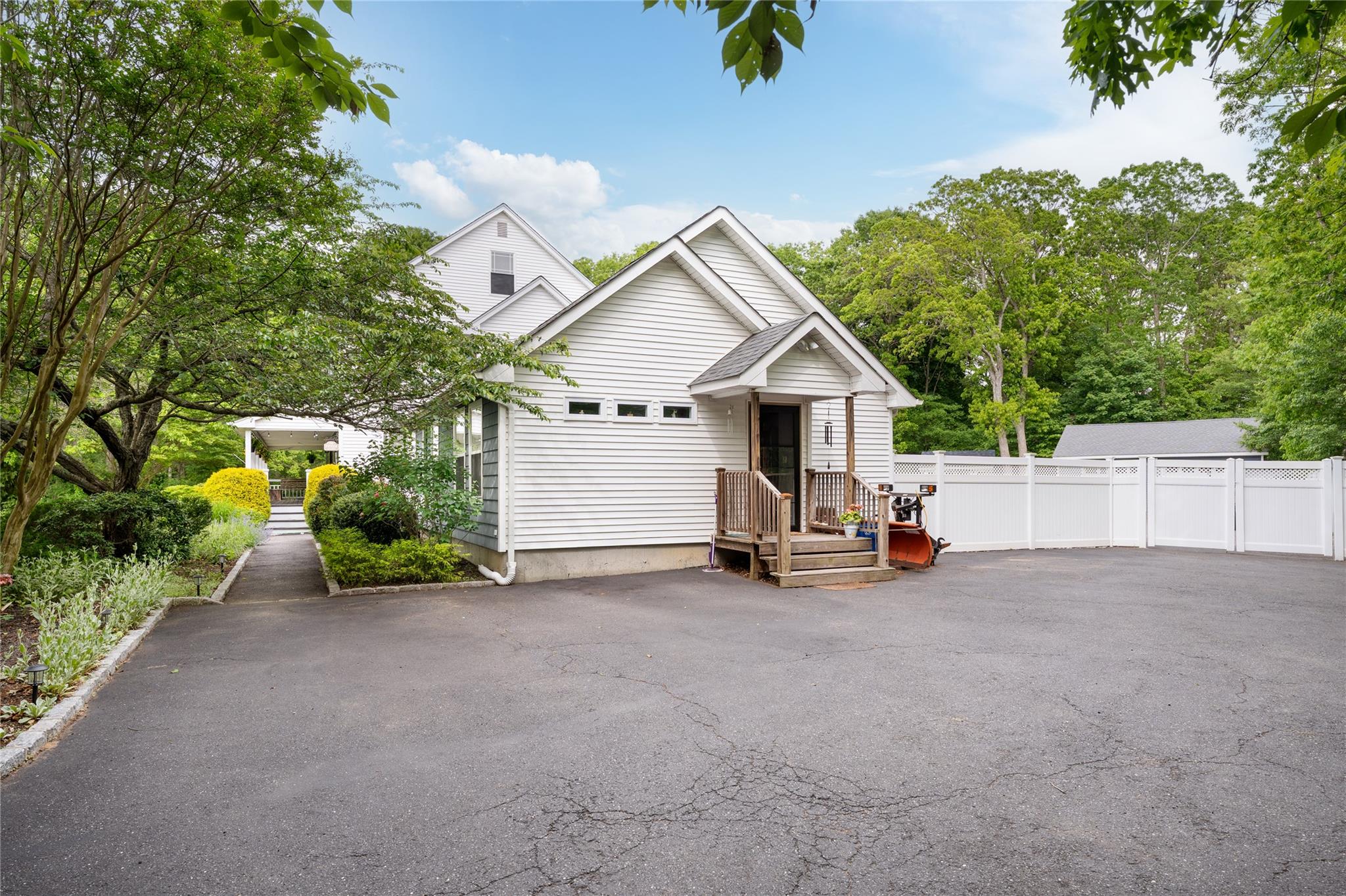 6 Debbie Street, Port Jefferson Station, New York image 44