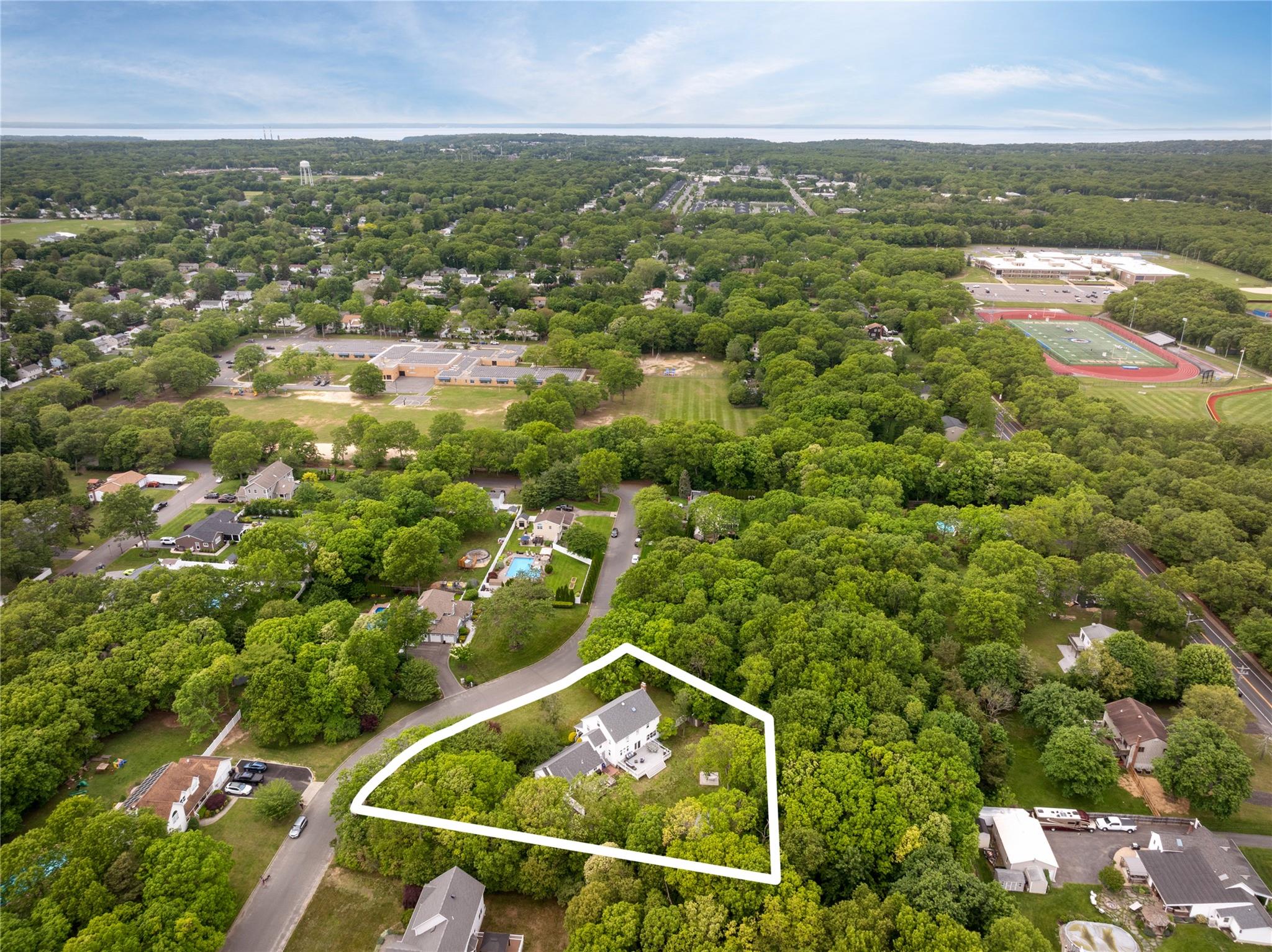6 Debbie Street, Port Jefferson Station, New York image 5