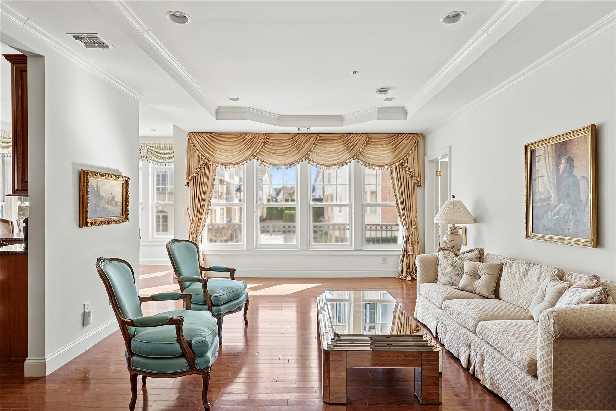 212 Roosevelt Way, Westbury, New York image 2