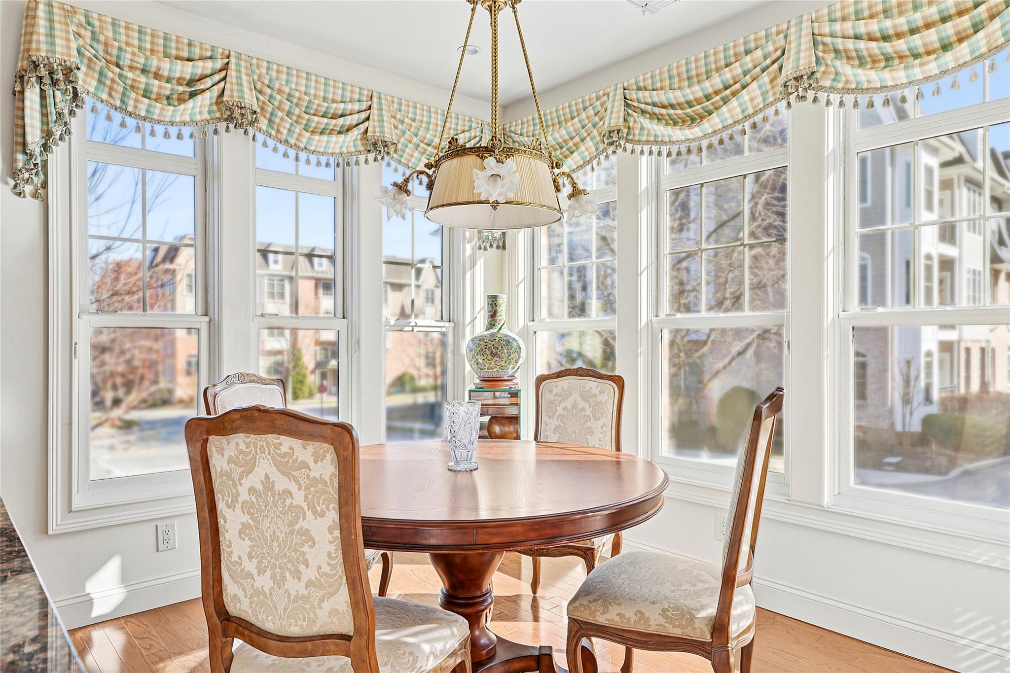 212 Roosevelt Way, Westbury, New York image 10