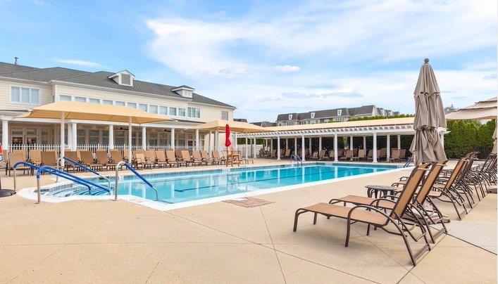 212 Roosevelt Way, Westbury, New York image 20