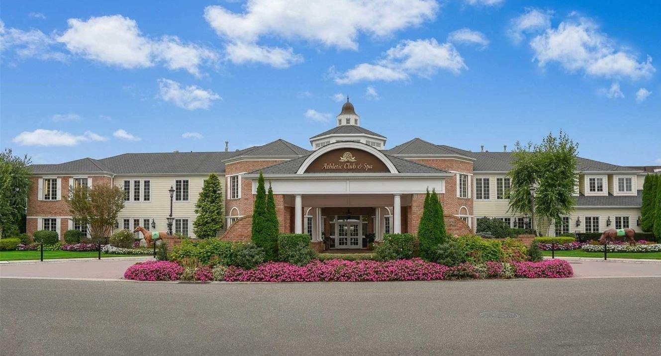 212 Roosevelt Way, Westbury, New York image 14