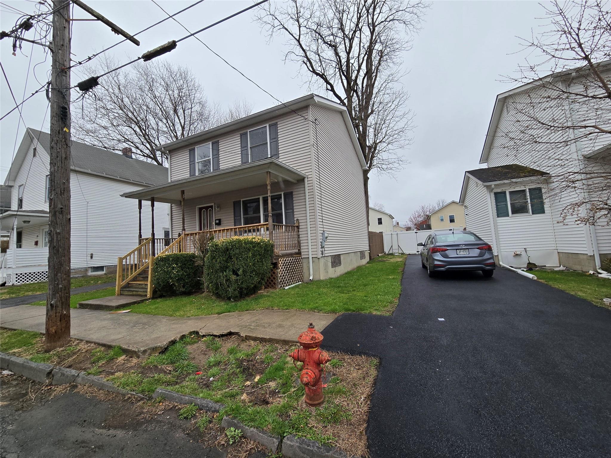 27 Thompson Street, Port Jervis, New York image 1