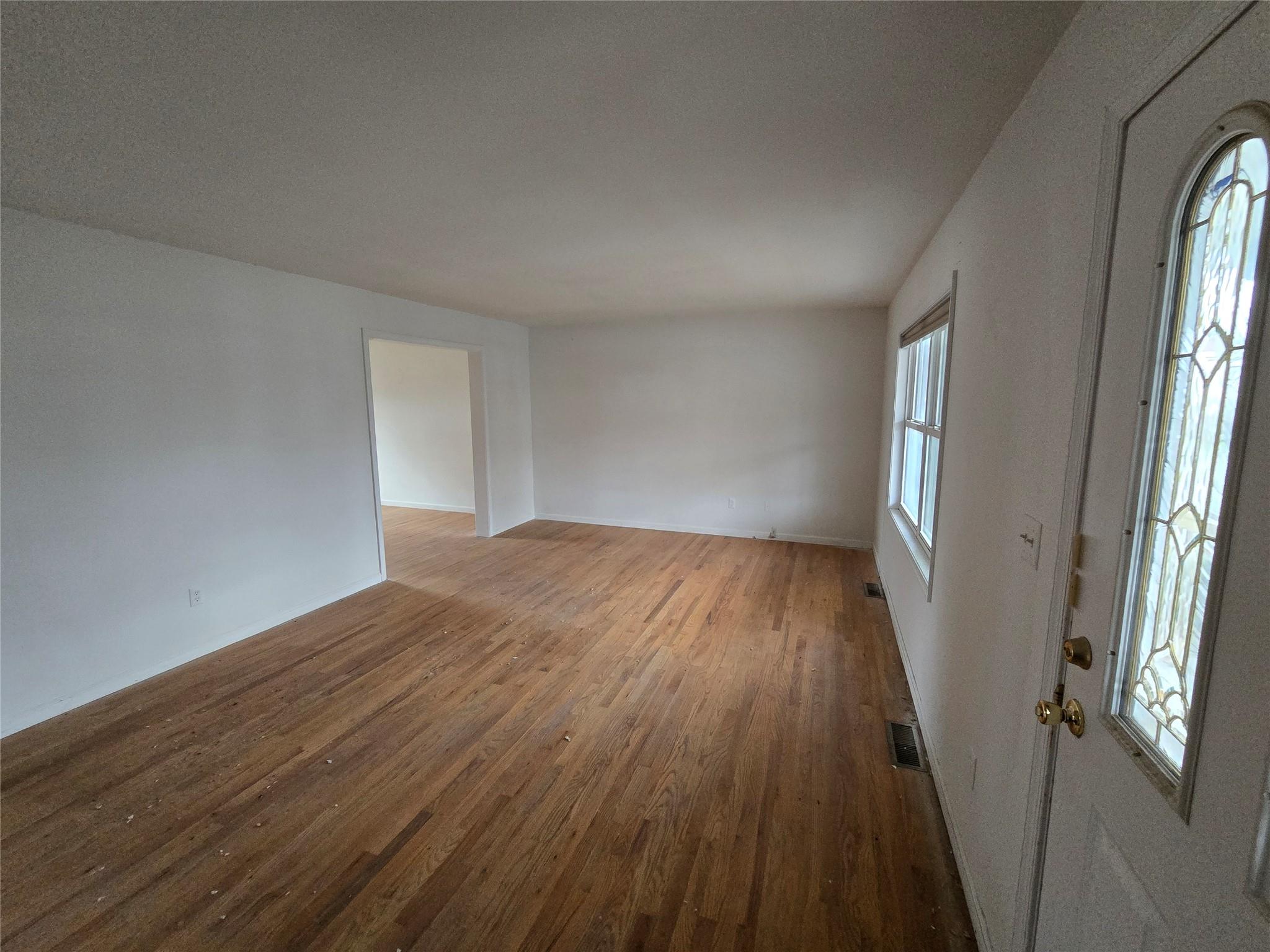 27 Thompson Street, Port Jervis, New York image 7
