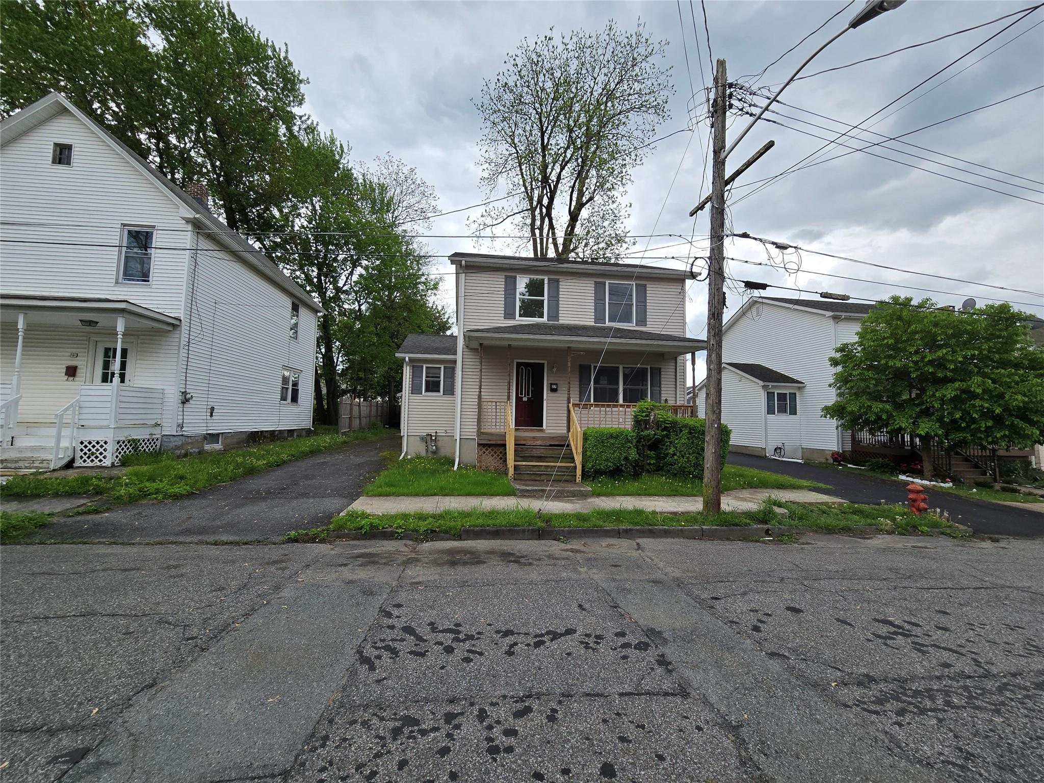 27 Thompson Street, Port Jervis, New York image 3