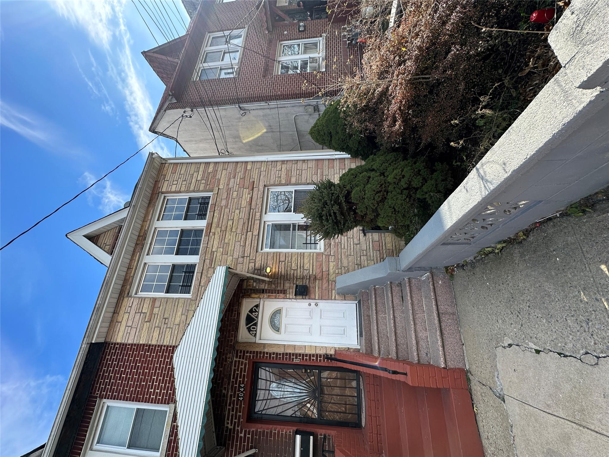 Paulding Avenue 1, Bronx, New York - 2 Bedrooms  
1 Bathrooms - 