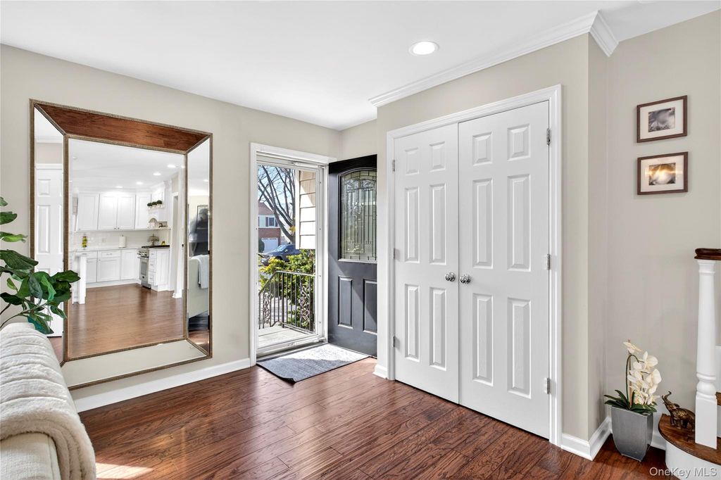 Photo of 125 Meadow Street, Garden City, NY 11530 (MLS # 978227)