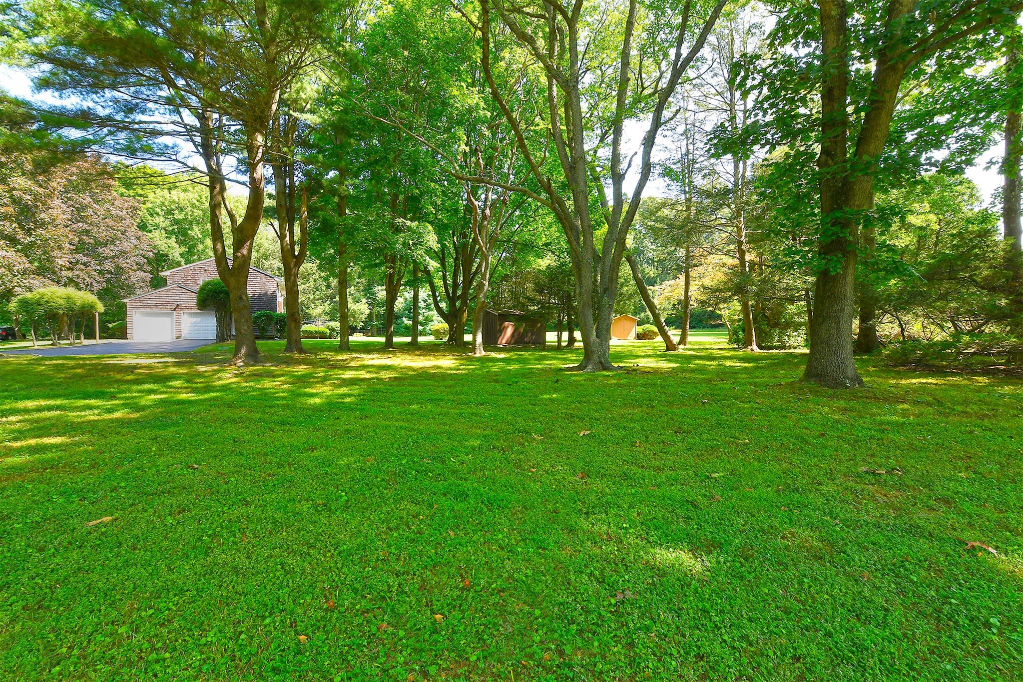 6 Highfield Drive, Dix Hills, Florida image 35