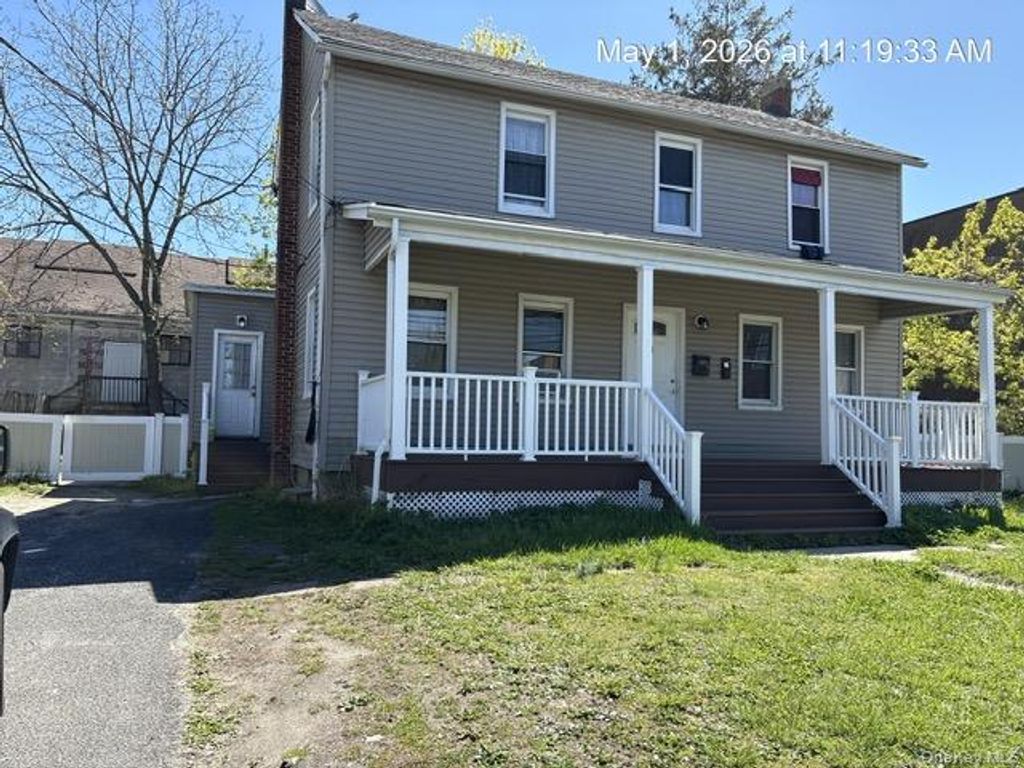 Photo of 11 Bay Avenue, Patchogue, NY 11772 (MLS # 994157)