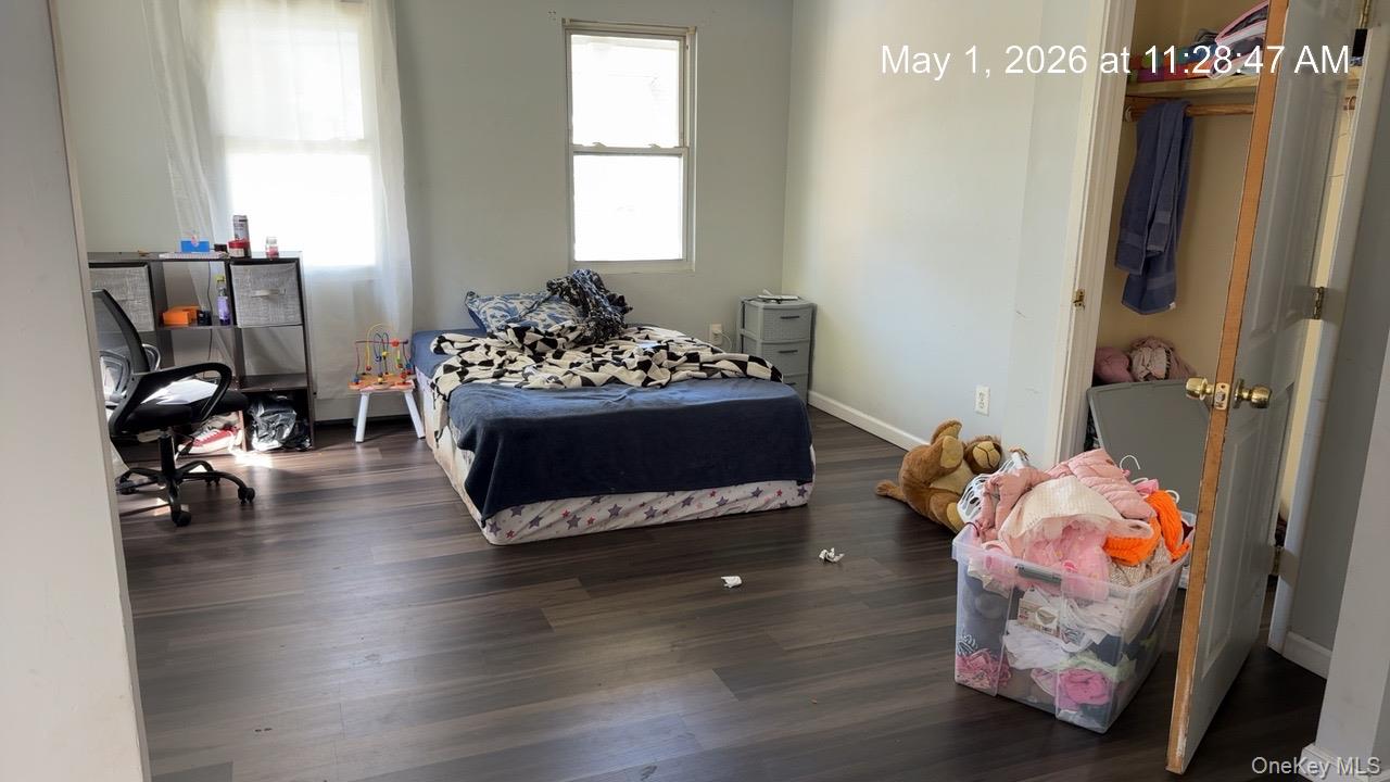 11 Bay Avenue