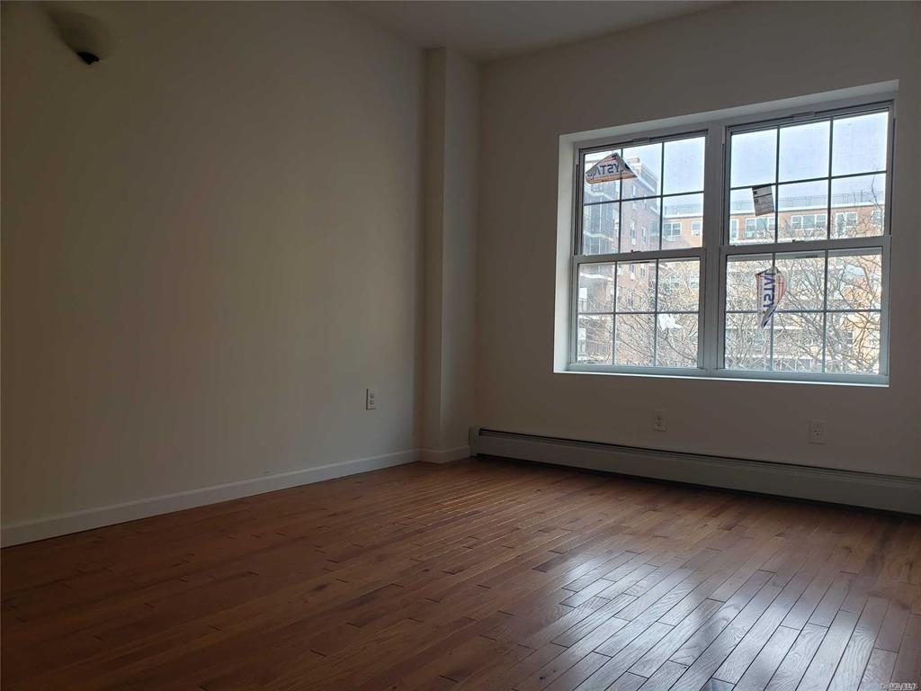 71-66 Parsons Boulevard 4K