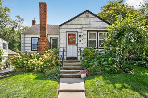 13 Prospect Street Glen Head NY 11545