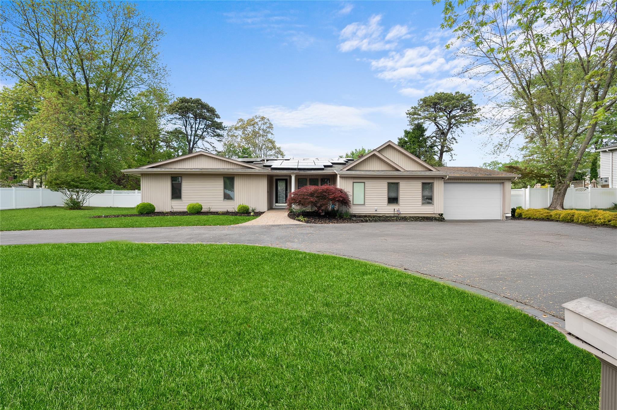 5 Morris Street, Port Jefferson Station, New York image 1