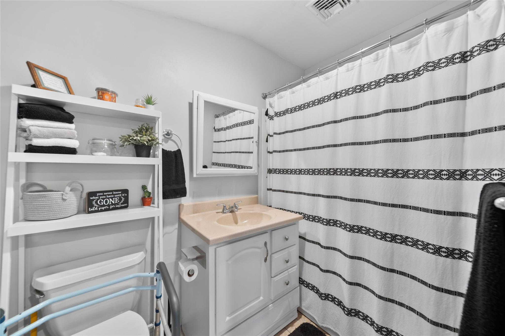 5 Morris Street, Port Jefferson Station, New York image 32