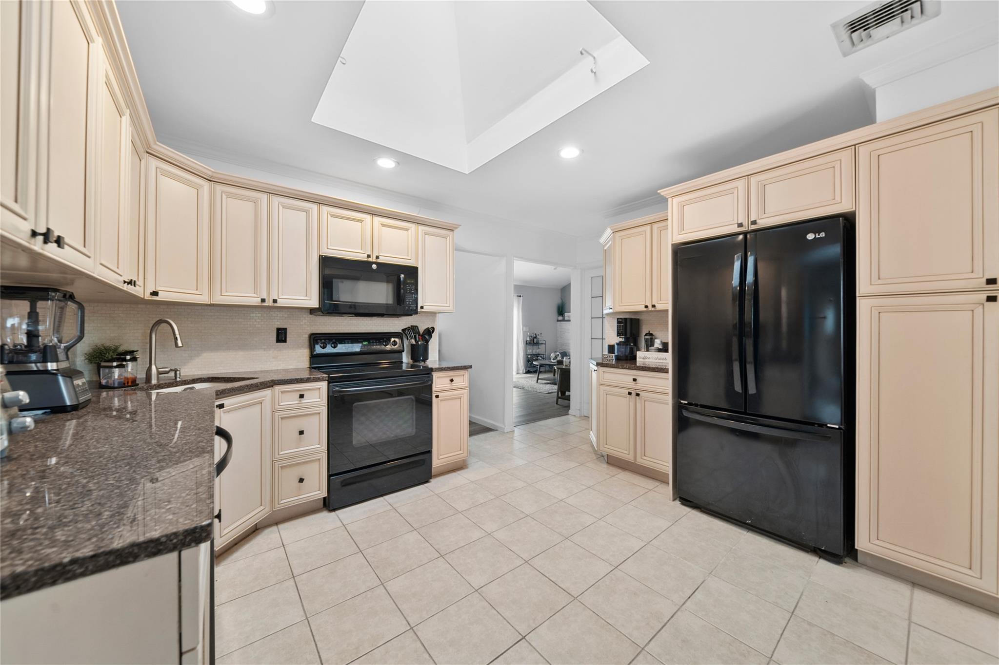 5 Morris Street, Port Jefferson Station, New York image 15