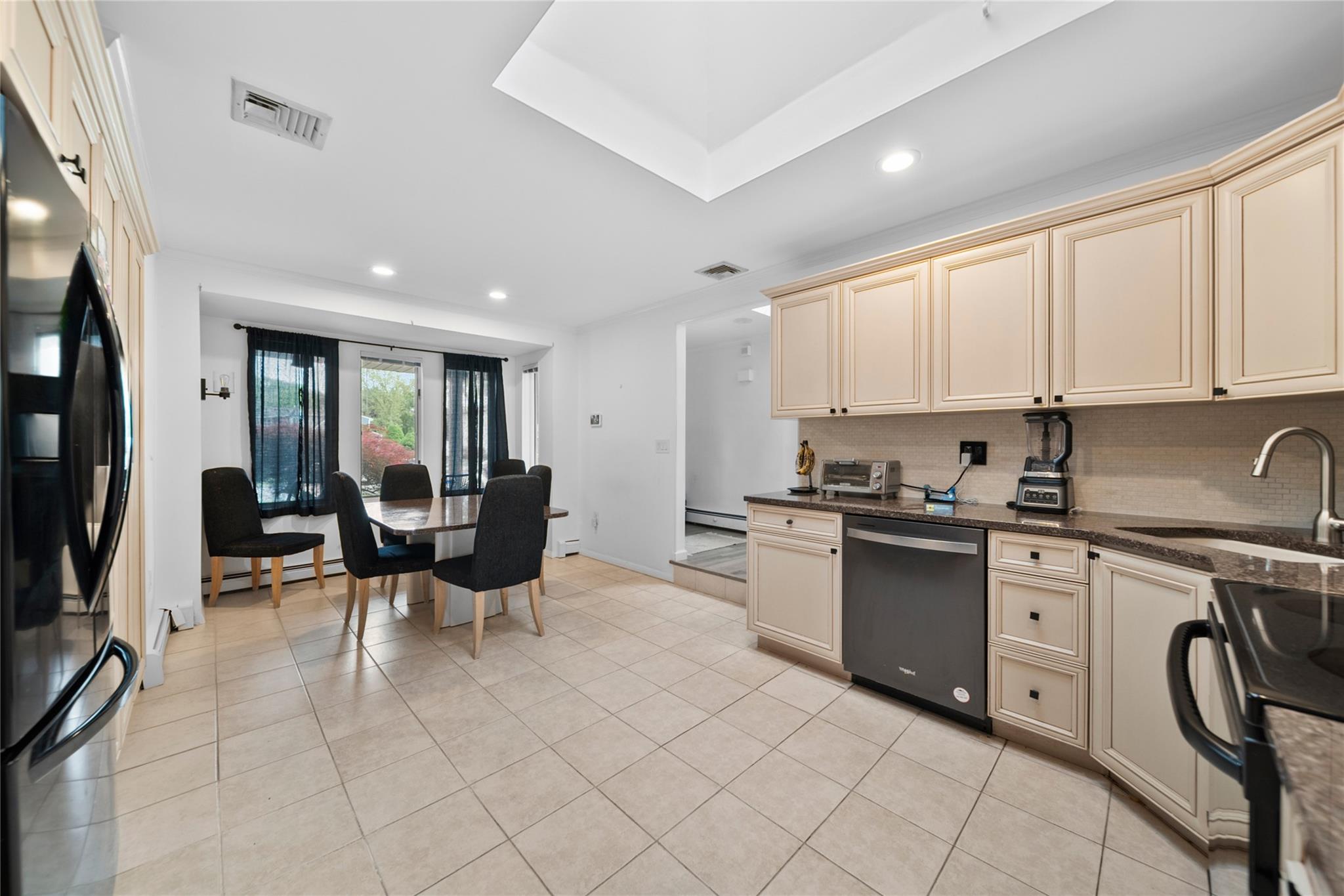 5 Morris Street, Port Jefferson Station, New York image 13