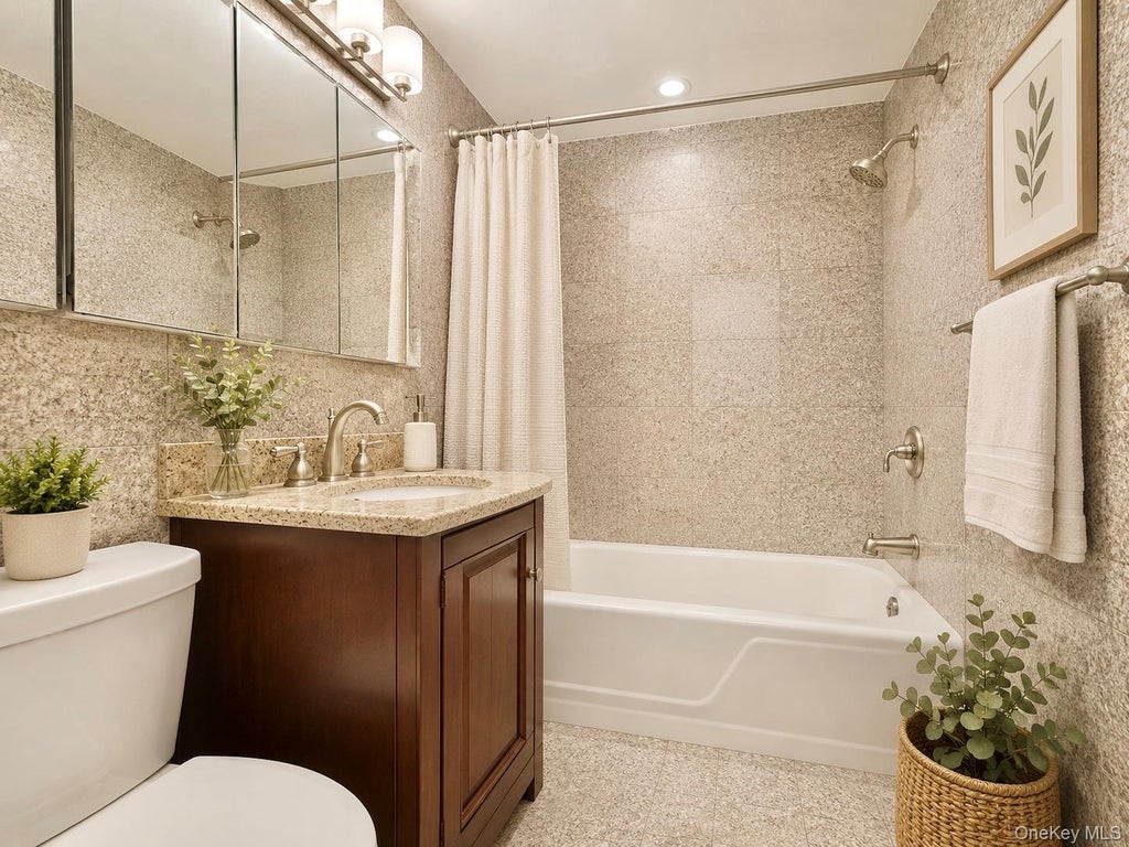 Photo of 42-55 Colden Street #11V, Flushing, NY 11355 (MLS # 1012506)