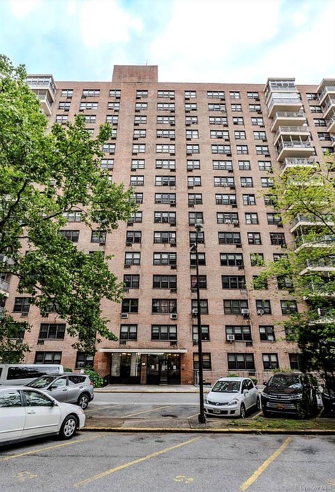 Homes For Sale - 42-55 Colden Street #11V<br/> Flushing, NY 11355