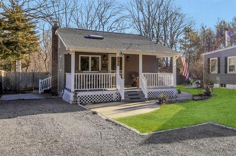 Photo of 143 Wood Road, Centereach, NY 11720 (MLS # 951794)
