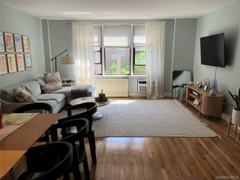 Condo For Rent - 6550 Wetherole Street #3J<br/> Rego Park, NY 11374