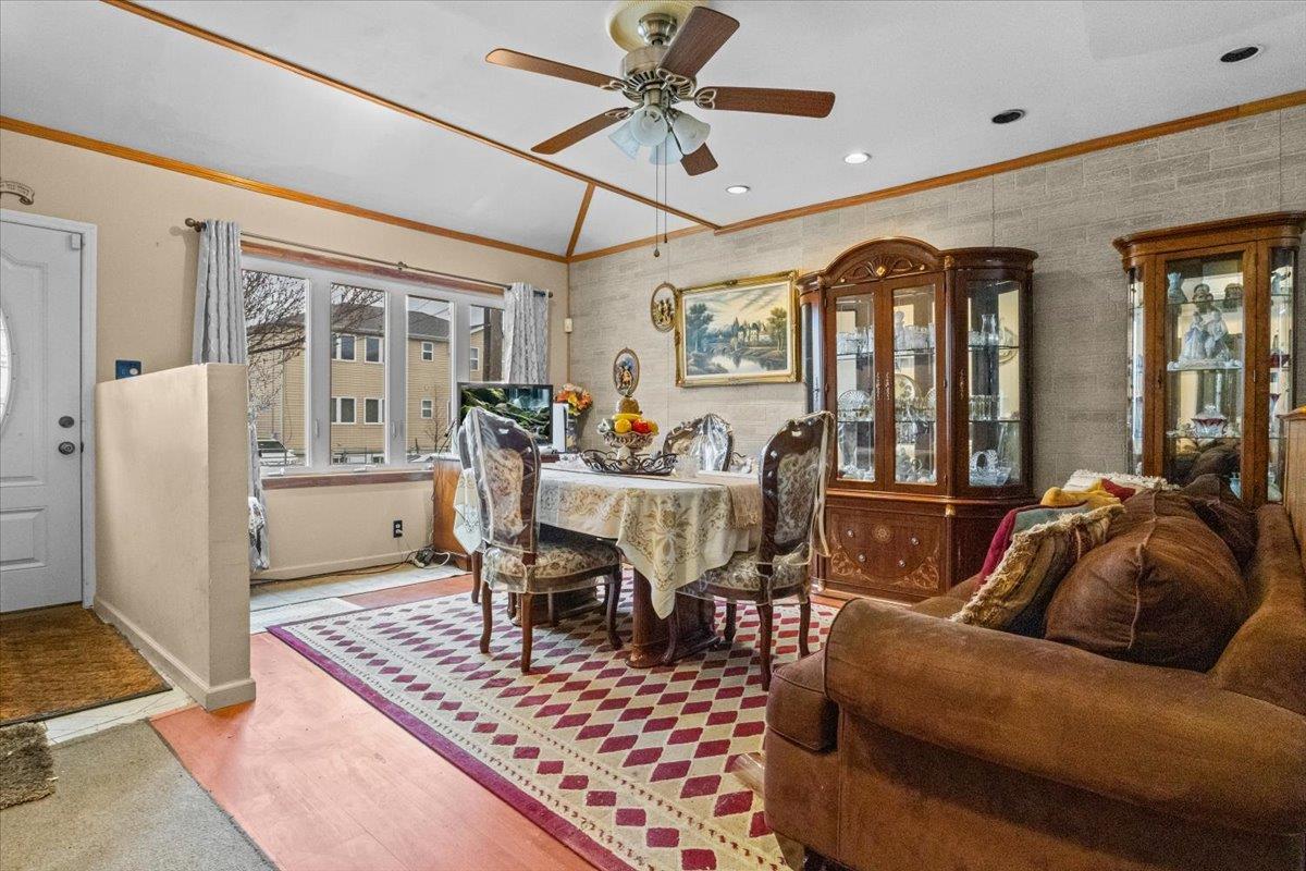 1476 E 95th Street, Brooklyn, New York image 3