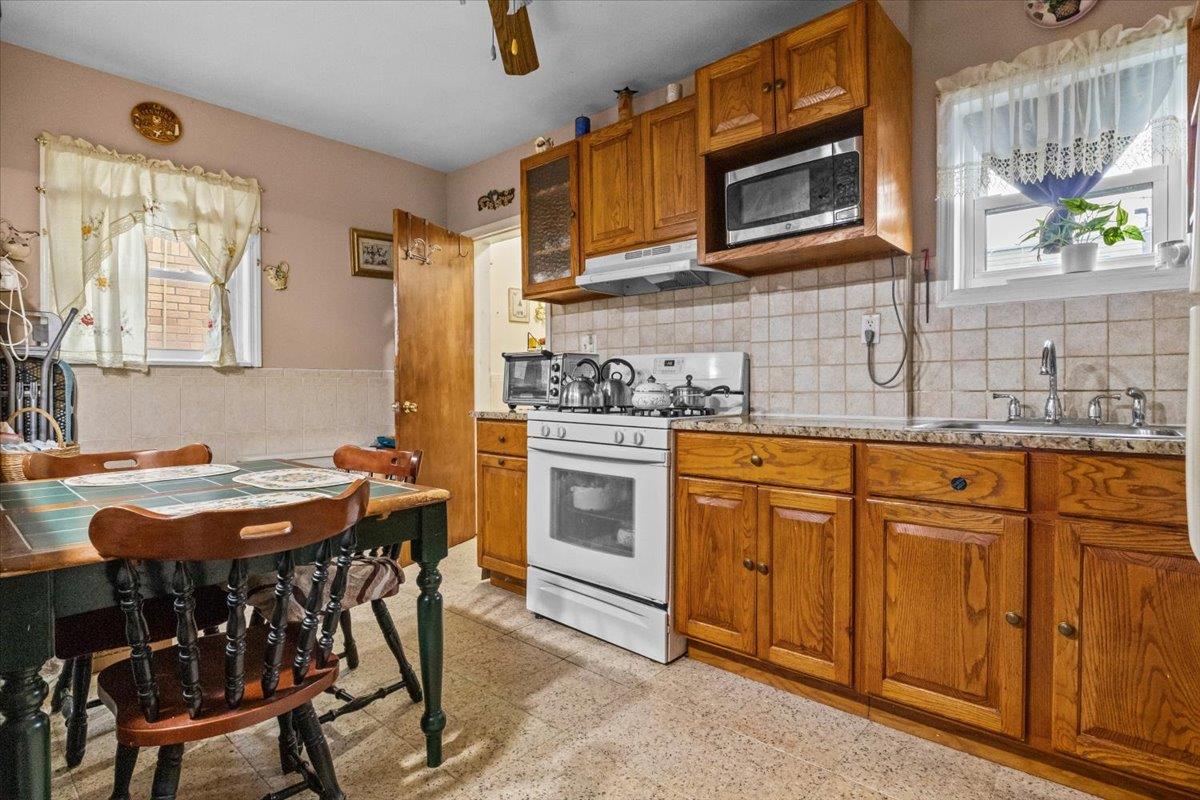 1476 E 95th Street, Brooklyn, New York image 6