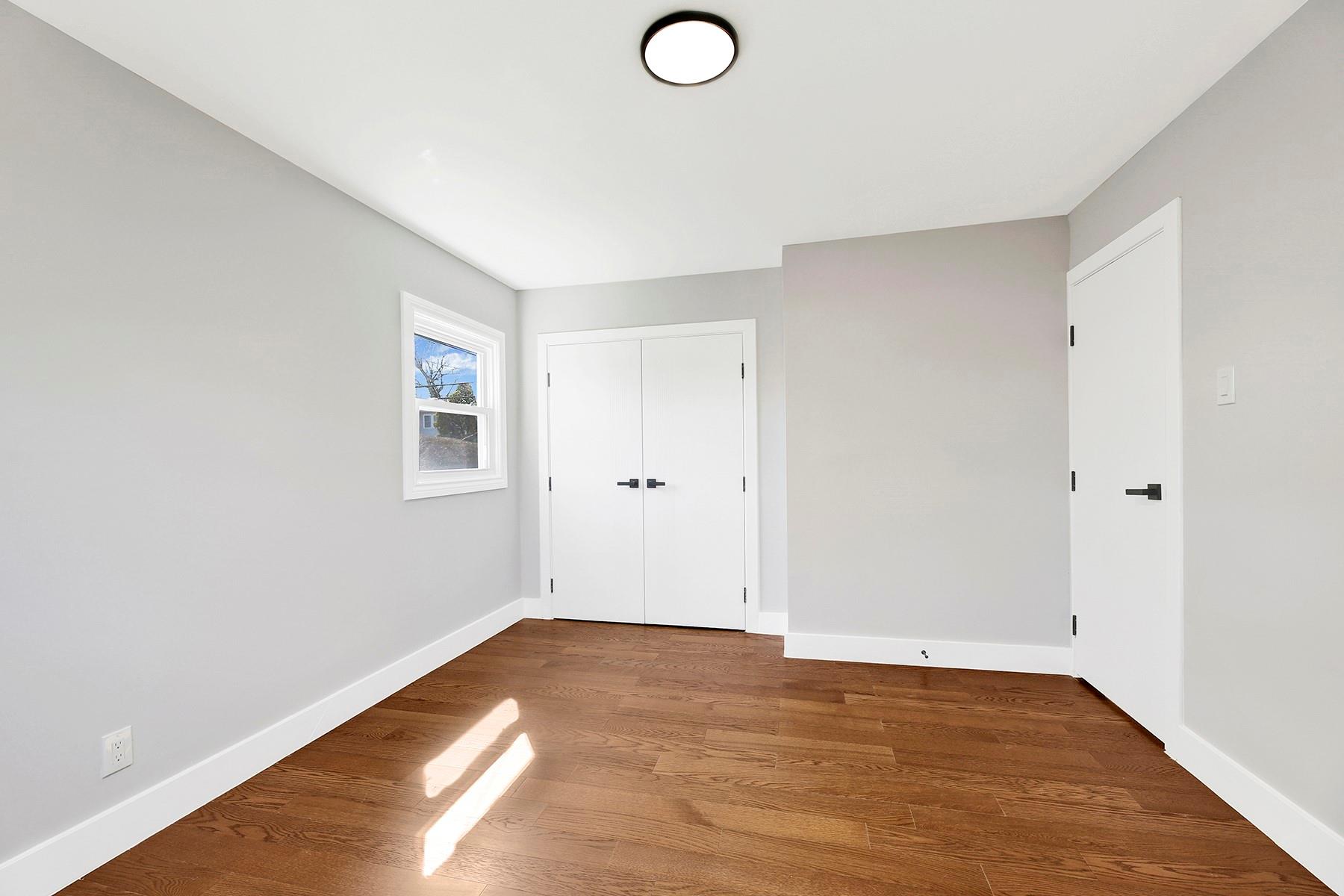 21611 121st Avenue, Cambria Heights, New York image 9