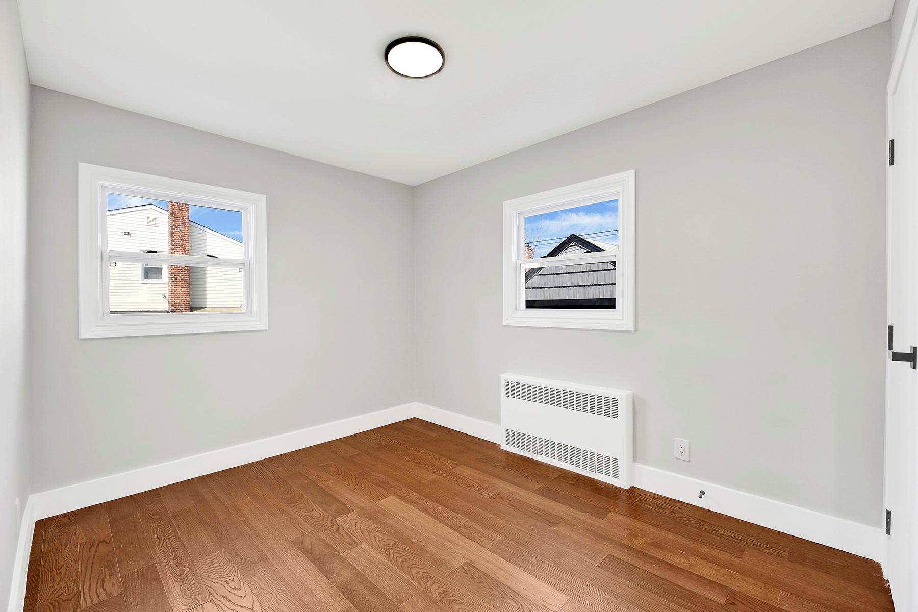 21611 121st Avenue, Cambria Heights, New York image 11