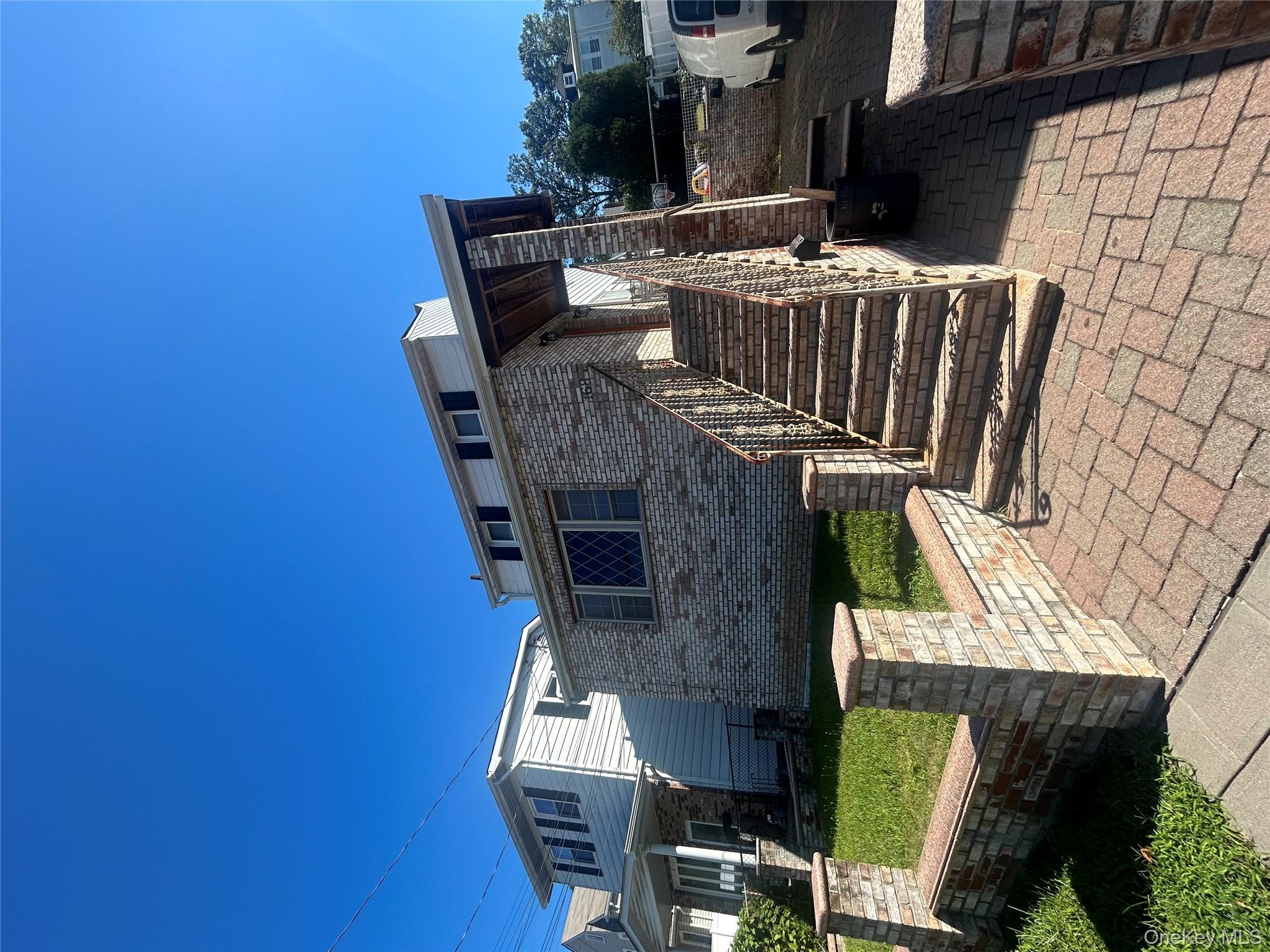 166 AKA 168 King Avenue 1