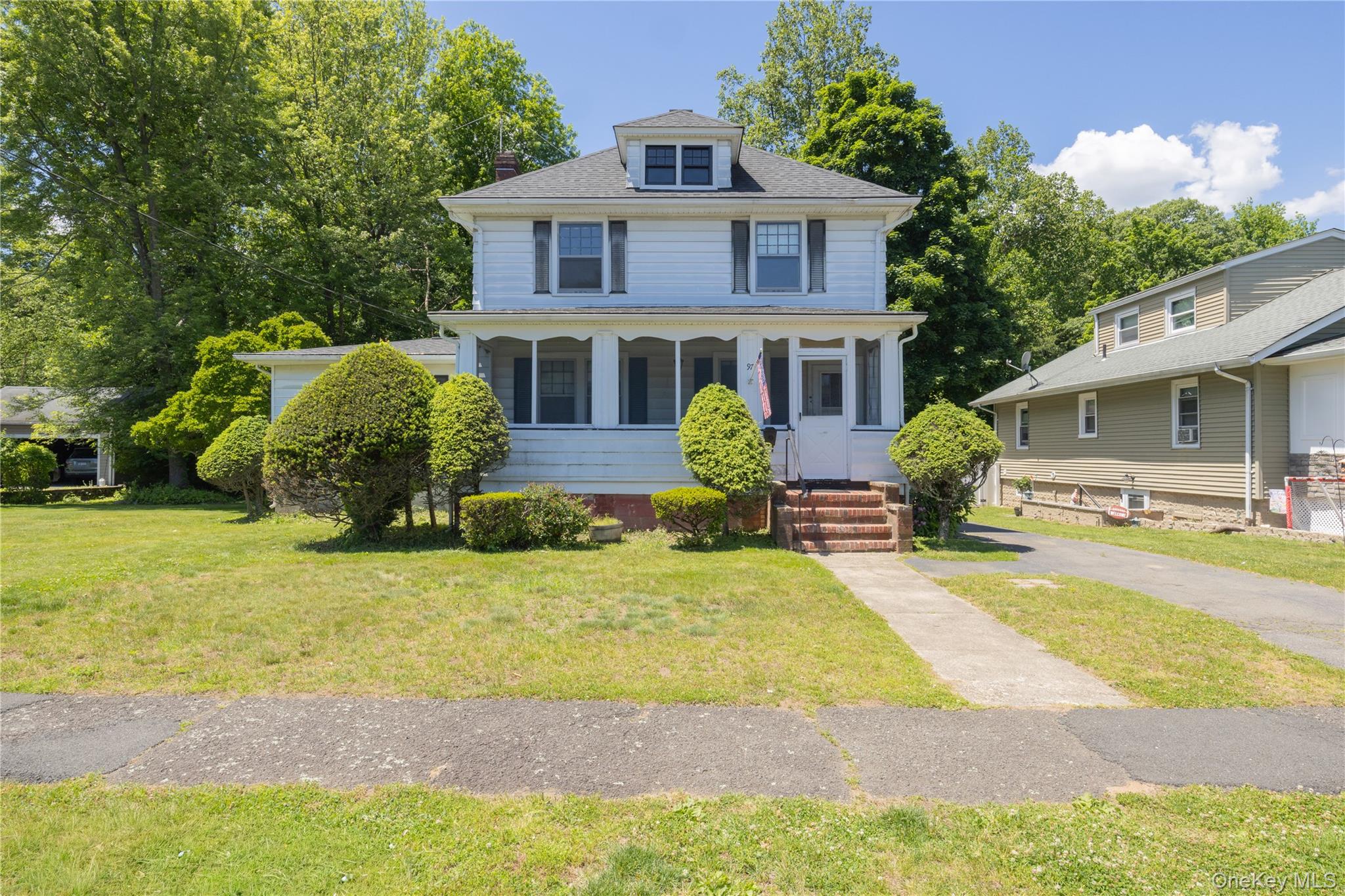 97 N Serven Street