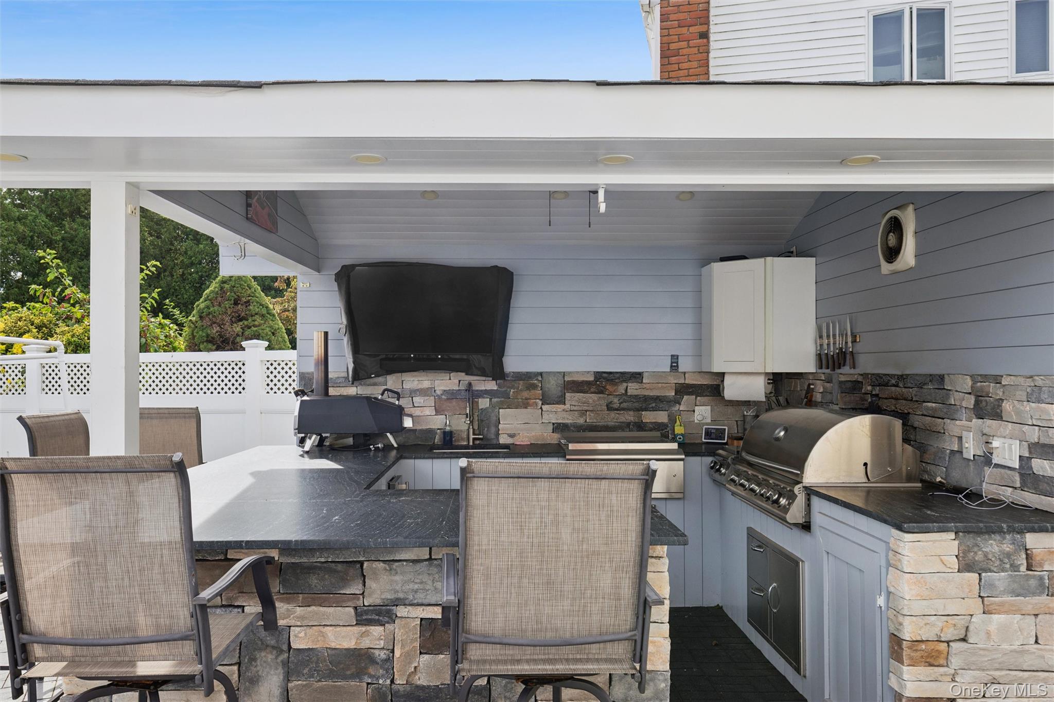33 Sherwood Drive