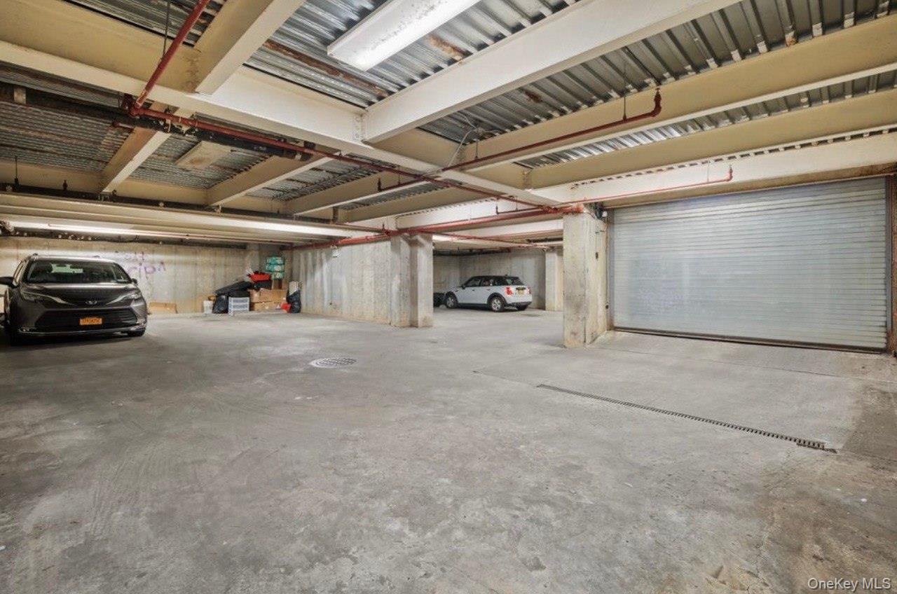 Cherry Ave 141-05 9B